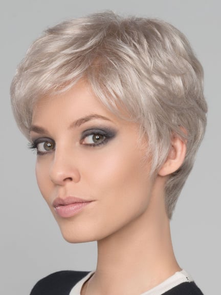 Light Mono Perücke mit dunklen Wurzeln und dezentem Balayage Look