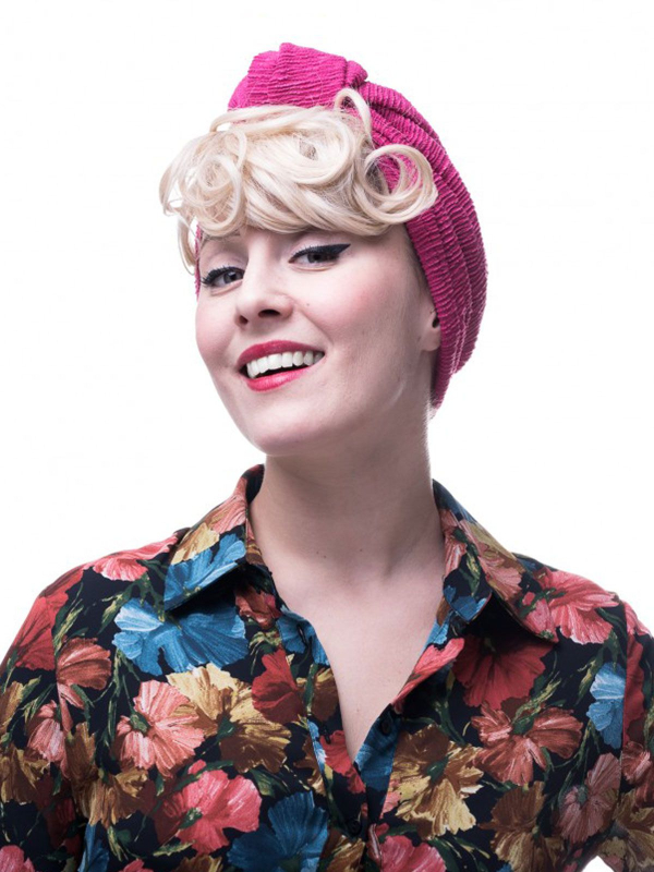 Lockige Erwachsenenfransen aus Kunstfaser zum Tragen unter Turban oder Kopftuch, mit patentierter Passform für Alopezie geeignet