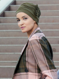 Turban Loreen Gisela Mayer aus Bambus/Viskose, florales Detail an der Seite – weiches Mützchen für Chemotherapie und Alopezie