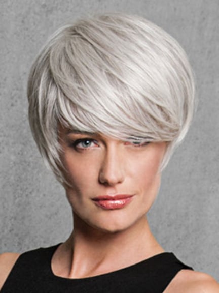 Entdecken Sie den Angled Cut: kurze White Hair Perücke, Punk-Chic-Pony