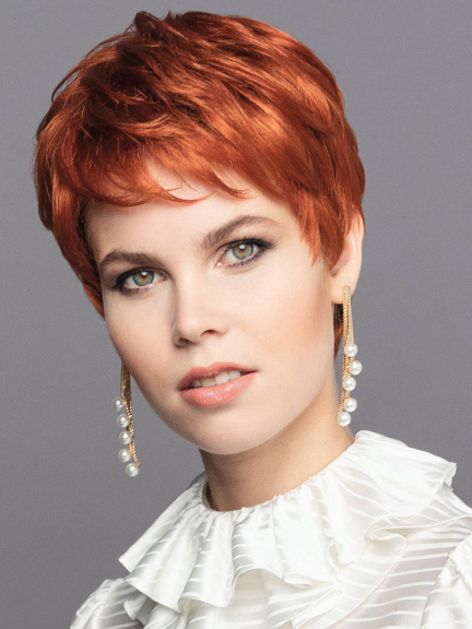 Ginger Lace Gisela Mayer kurzer stufiger Schnitt mit Volumen am Oberkopf