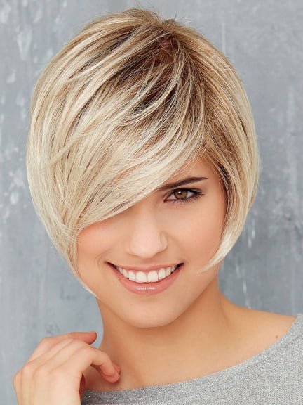 Cosmo Chic Mono Lace Large kurzer Bob mit langem Pony, elegant und feminin