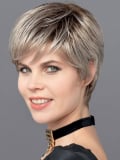 Perücke Talent Mono Small Gisela Mayer: kurzer gestufter Schnitt, natürliches Volumen, komfortable Mono-Kappe, Größe Small 52–54