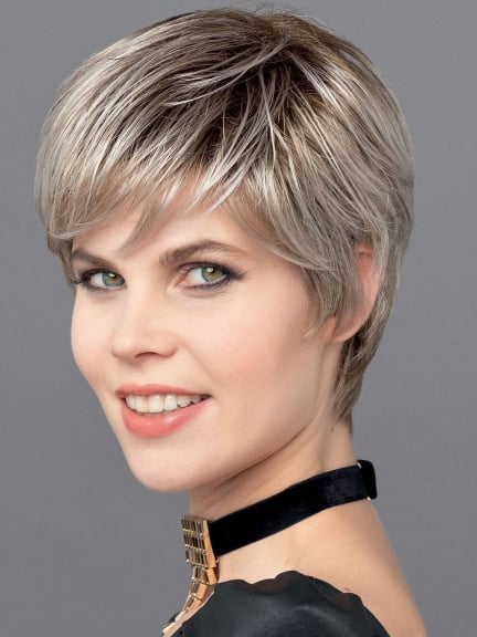 Entdecken Sie Talent Mono Small kurze und elegante Perücke