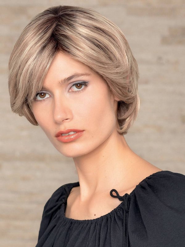 Perücke Luxery Lace A Gisela Mayer: Echthaar, dezente Lace-Front, kurzer Stufenschnitt mit Seitenpony