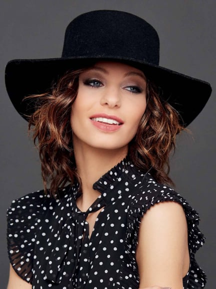 Entdecken Sie Vision Mayfair: mittellanger Bob mit weichen Locken