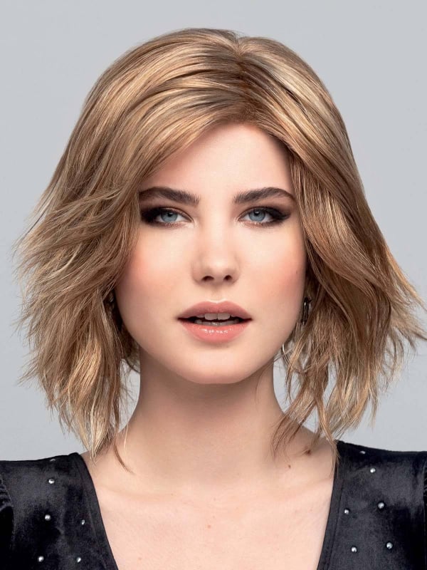 Perücke Vision Trend Lace Part Gisela Mayer: mittellanger wellig fallender Stufencarré, natürlicher und femininer Look, ideal zu