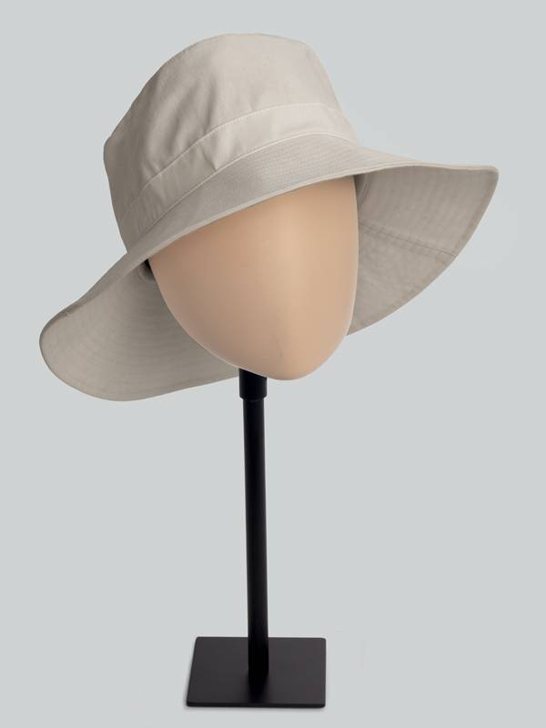 Mava-Hut mit breiter Krempe aus Baumwolle und Leinen: elegant, bequem, ideal zum Schutz vor der Sonne in diesem Sommer
