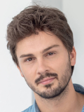 Herrenperücke Justin 2.0 HAIRforMANce: seitlicher Scheitel, Verlauf, natürliches Volumen, Kinofolie für eine dezente Haarlinie