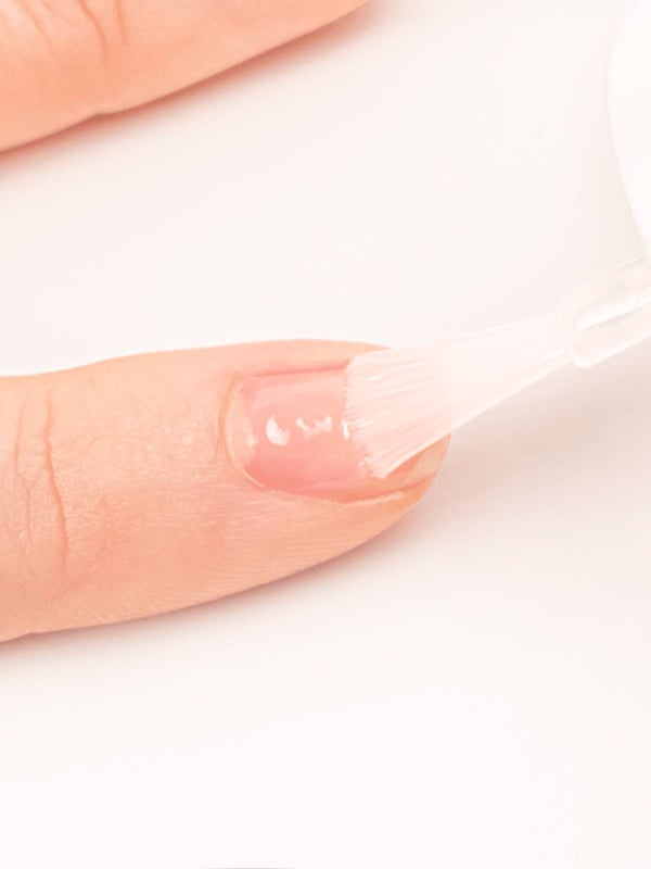 Schützende Silizium-Basis MÊME 10 ml – stärkt brüchige Nägel, natürlicher Glanzeffekt, Formel zu 81 % biobasiert