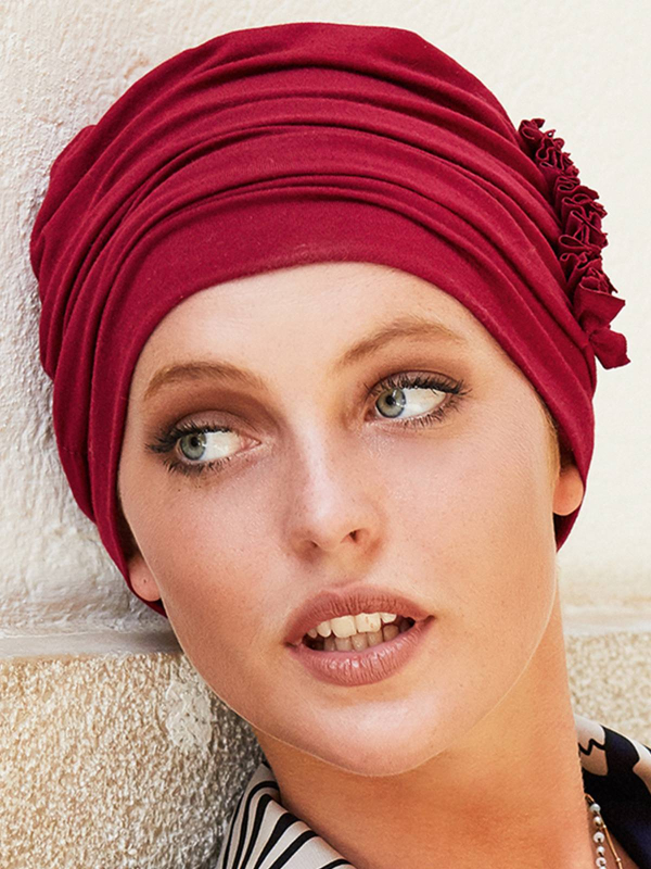Turban Loreen Gisela Mayer aus Bambus/Viskose, florales Detail an der Seite – weiche Mütze für Chemotherapie und Alopezie