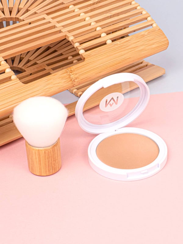 Bonne Mine MÊME Puder: universeller Farbton, natürlicher schimmernder Finish, 100% Inhaltsstoffe natürlichen Ursprungs, ideal fü