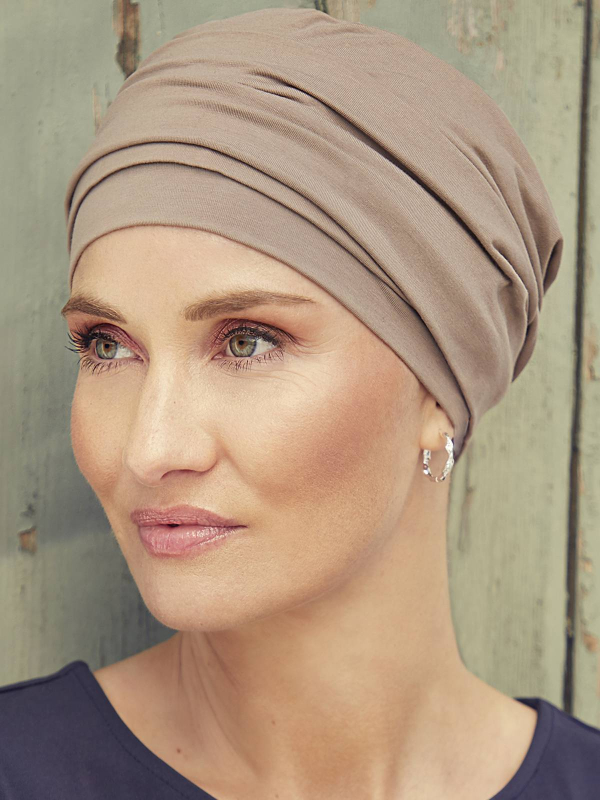 Turban-Mütze Nomi Christine Headwear aus Supima Caretech® Baumwolle, weich und atmungsaktiv, mit gefaltetem Stirnband für ein na