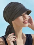 Chemo-Mütze Briana Cap Christine Headwear: breiter Schirm, UPF 50+ und 37.5®-Technologie für Komfort und Sonnenschutz.