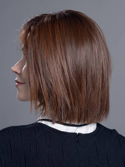 Lia Mono Part II — glatter kurzer Bob, gestufte Spitzen, unsichtbare Mono-Lace, hitzebeständige Faser