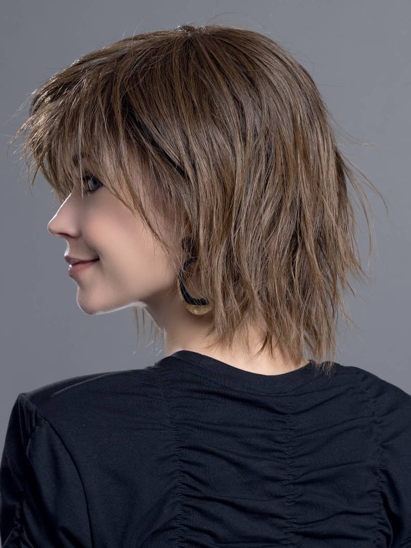 Perücke Anima Ellen Wille: kurzer welliger Bob, dezente Mini-Lace, thermoglättbare Faser bei 130 °C und Formgedächtnis