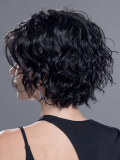 Perücke Turn Mono Part: kurzer lockiger Schnitt, natürliches Volumen, Rooted-Effekt (dunkle Ansätze) oder Mix (Balayage).