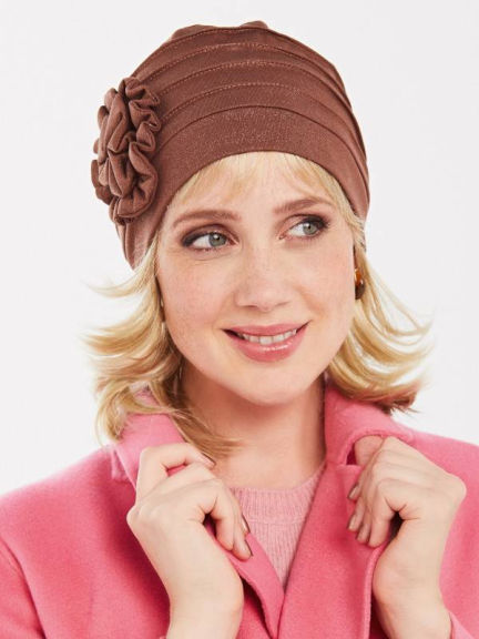 Mütze Nora Gisela Mayer – Dekorative Blume, 95% Viskose, eleganter Stil