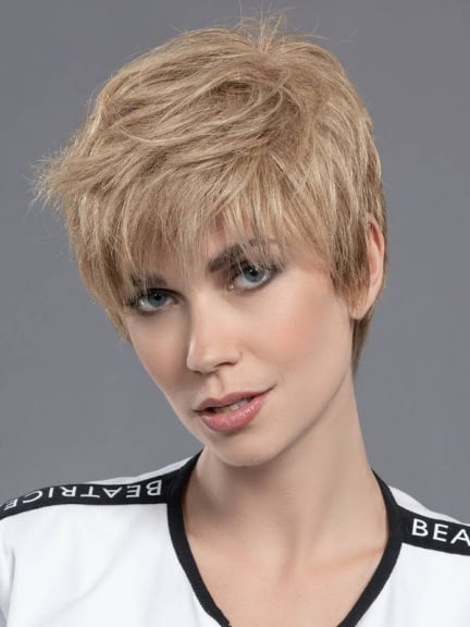 Encore Mono Kurzhaarschnitt mit Rooted Effekt und Balayage Mix