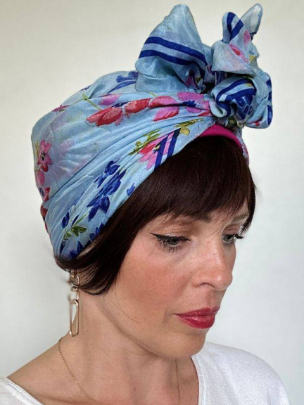 Bangie Pony aus Kunstfaser — natürlicher Look, verstellbares Anti-Rutsch-Stirnband