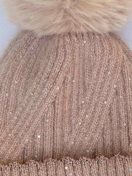 Mütze Sacha aus Fleece mit Bommel – erhältlich in 3 glitzernden Farben