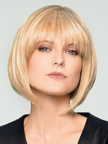 Duo Tandi: mittelange Perücke 30% Echthaar, gerader Pony — Eleganz und Diskretion