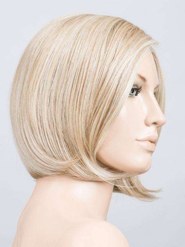 Perücke Ellen Wille Adore Mono Part: mittellanger welliger Bob, Prime Hair, seitlicher Scheitel, natürliches und komfortables Er