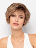 Perücke Sun Vicky Gisela Mayer: asymmetrischer Kurzhaarschnitt, unglaubliches Volumen, eleganter Look und dezente Kaschierung vo