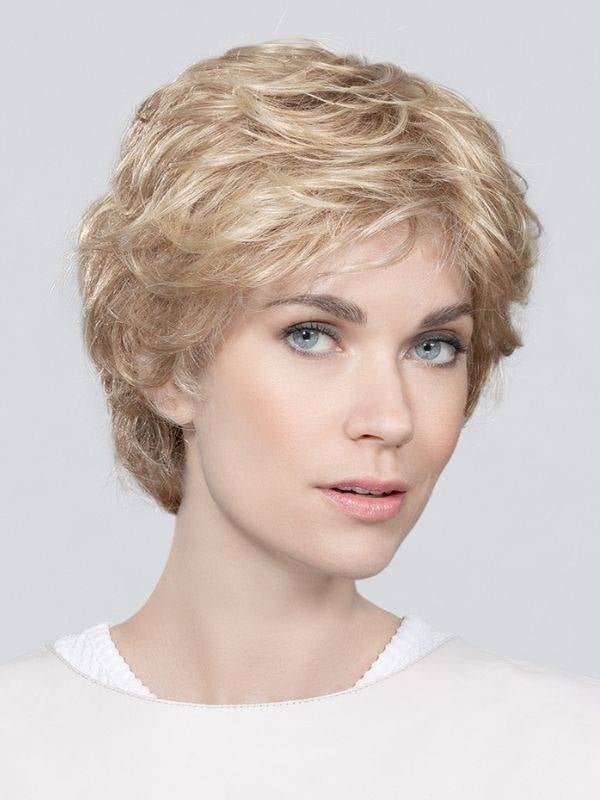 Perücke Alexis Deluxe Ellen Wille: voluminöse Wellen, dunkler Ansatzeffekt, glamouröser urbaner Look und hoher Tragekomfort.