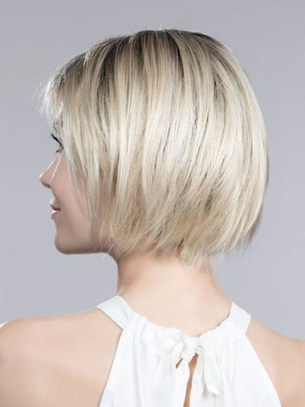 Amy Deluxe kinnlanger Bob mit ultranatürlichem Look