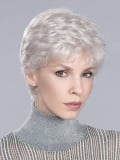 Perücke Apart Hi Hair Power gewellt mit Ansatz-Effekt (Rooted), Volumen im Hinterbereich und Kinofilm-Tüll-Stirnrand.