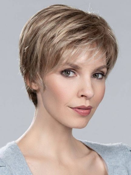 Cara 100 Deluxe Perücke kurz sportlich mit dunklen Wurzeln und Balayage