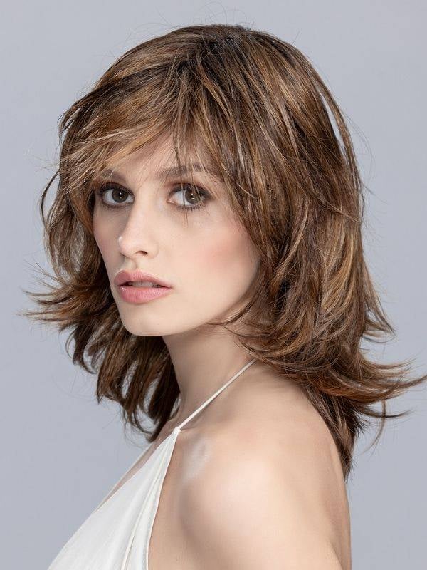 Perücke Casino Mono Part Hair Power halblang, ausgefranste Spitzen, Rooted- und Mix-Effekt für ein natürliches und feminines Erg