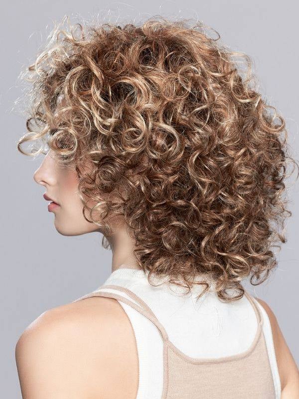 Perücke Jamila Plus Ellen Wille: mittellang und gelockt, natürliches Volumen, rooted-Effekt (dunkle Ansätze) oder mix (Balayage)