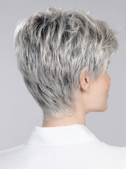 Spring Hi Perücke - Pixie Schnitt mit verjüngendem Pony, Cinema Tüll und rooted mix Effekte
