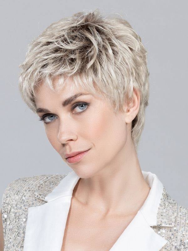 Perücke Ellen Wille Foxy Mono: klassischer kurzer Schnitt, extra-langer unsichtbarer Fronttüll für einen natürlichen und dezente