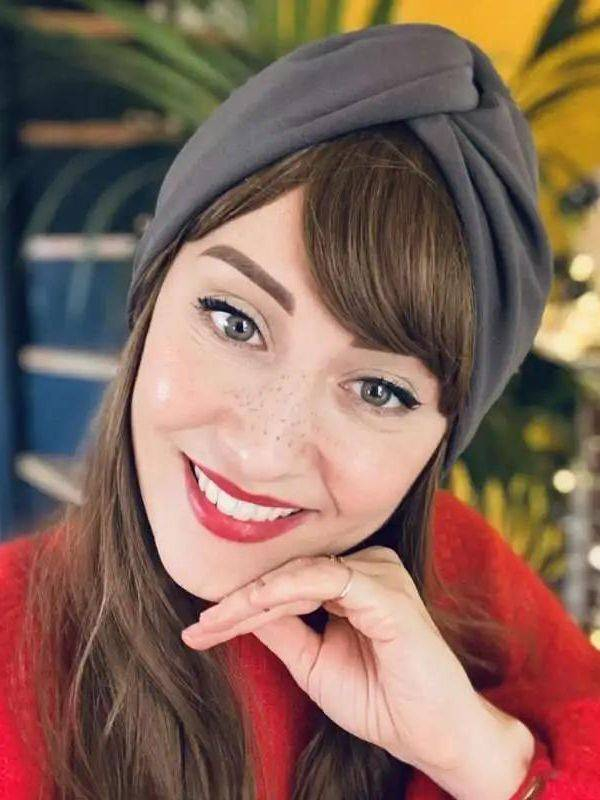 Bonnet Cross — nahtloser Turban, elegante Farben, Einheitsgröße 52–58. Probieren Sie ihn aus!