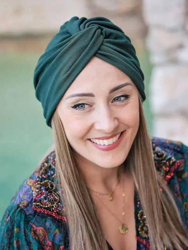 Bonnet Cross — nahtloser Turban, elegante Farben, Einheitsgröße 52–58. Probieren Sie ihn aus!