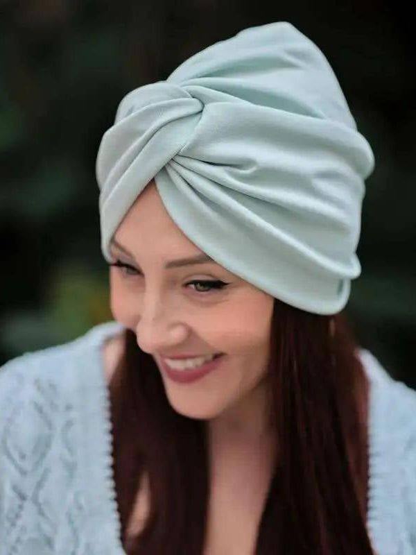 Mütze Cross – Turban ohne Nähte, elegante Farben, Einheitsgröße 52–58. Probieren Sie ihn aus!