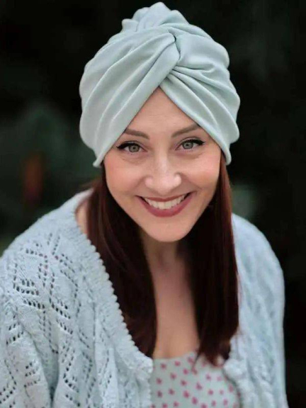 Mütze Cross – Turban ohne Nähte, elegante Farben, Einheitsgröße 52–58. Probieren Sie ihn aus!