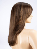 Perücke Carrie Perucci: langes, glattes Haar mit Pony, glamouröser Natureffekt und leichte Bewegung.