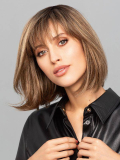 Entdecken Sie Carley Mono Top — mittellanger Bob mit geschichtetem Pony, um Alopezie elegant zu kaschieren.