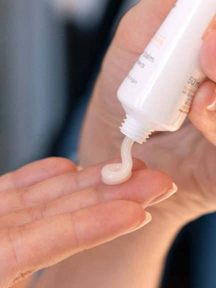Abschminksalbe 50ml — samtige Textur, die sich in Öl verwandelt, ideal für empfindliche Haut