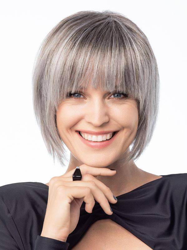Perücke Magic Date Gisela Mayer: mittellanger Bob-Schnitt, gerade Pony, Thermo-Kunstfaser 160°C, natürlicher und dezenter Effekt