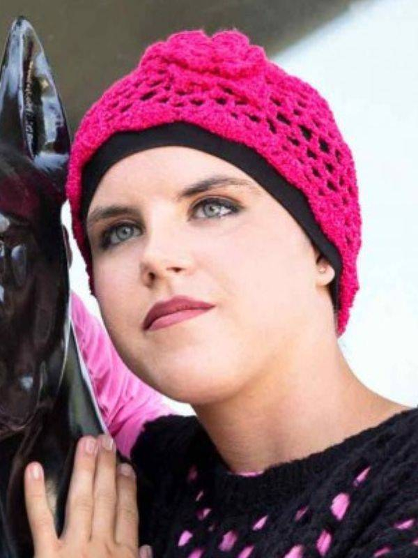 Stirnband Vélia H MM Paris aus Spitze, über Mütze/Turban getragen, für einen eleganten und raffinierten Stil