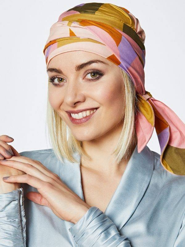 Turban Nola Long Gisela Mayer: halblange Seiten, weiche Viskose, bunte Muster, ideal bei Chemotherapie, Alopezie oder kreisrunde
