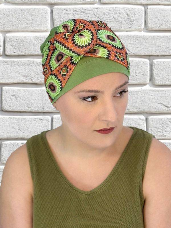 Stirnband Rosalie MM Paris aus Acryl, große Schleife zum Hinzufügen von Volumen und Stil zu einem klassischen Turban