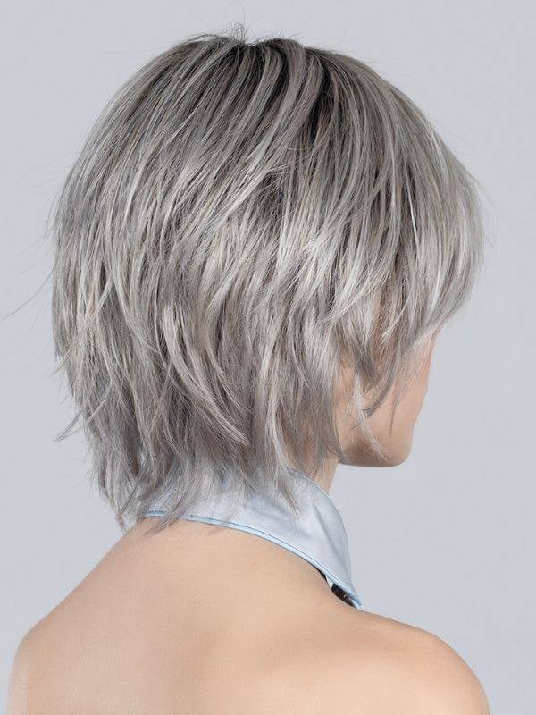 Perücke Easy Mono Part Ellen Wille Perucci, kurzer, ausgedünnter Schnitt mit unsichtbarem Frontalrand, natürlicher und dezenter 