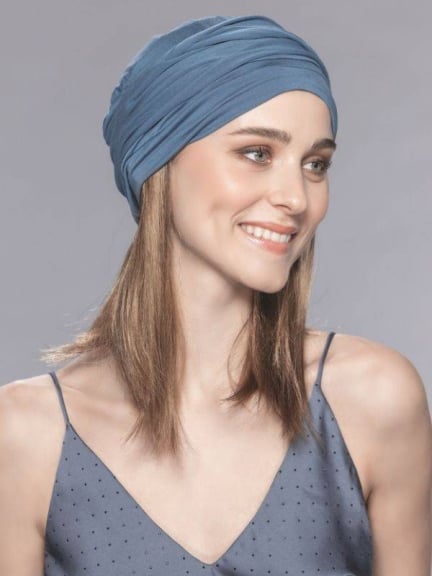 Tragen Sie die Cayenne-Krone 30-36 cm für ein natürliches Volumen unter Ihrem Turban