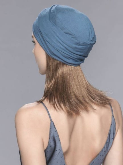 Tragen Sie die Cayenne-Krone 30-36 cm für ein natürliches Volumen unter Ihrem Turban